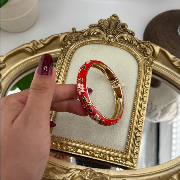 Red Floral Enamel Bangle Bracelet – Vintage Style Hinged Cuff - Picture 11 of 11
